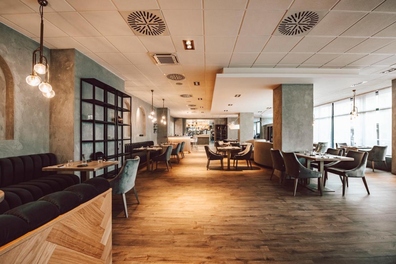 Hotel Palcat Tabor Zewnętrze zdjęcie