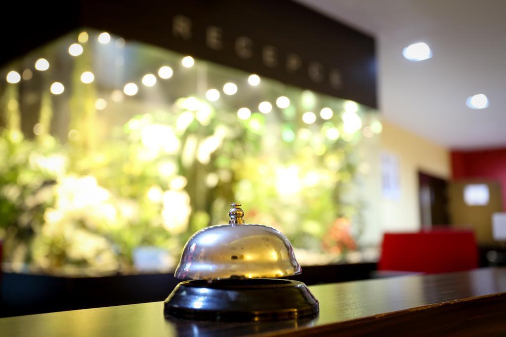 Hotel Palcat Tabor Zewnętrze zdjęcie
