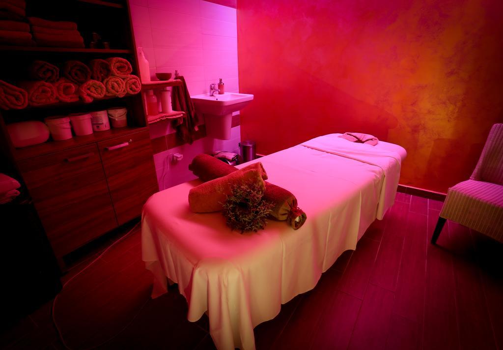 Hotel Palcat Tabor Zewnętrze zdjęcie